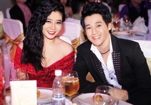chi voi hanh dong la dan mang xon xao phung ngoc huy va mai phuong tai hop