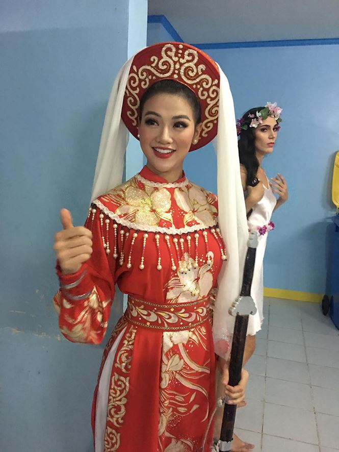 phuong khanh gap tai nan bat ngo tai hoa hau trai dat 2018