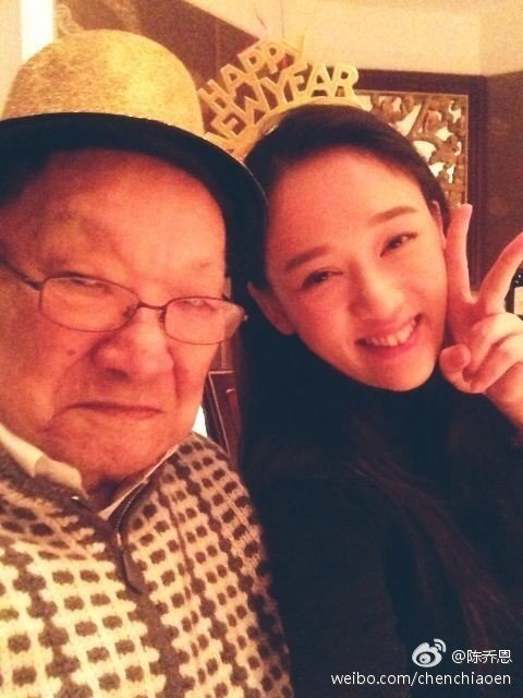 Lý Nhược Đồng, Châu Tấn và dàn sao hạng A Hoa ngữ thương xót tiểu thuyết gia Kim Dung qua đời ly nhuoc dong chau tan va dan sao hang a hoa ngu thuong xot tieu thuyet gia kim dung qua doi