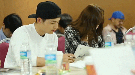 hon le song joong ki song hye kyo khoc cuoi va nhung dieu la lung