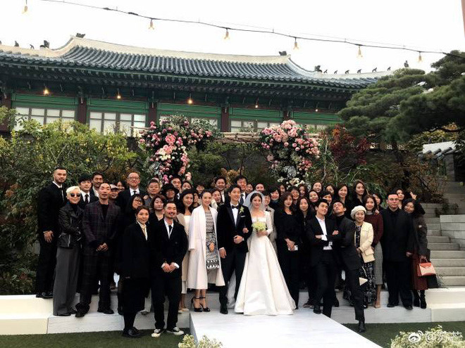 hon le song joong ki song hye kyo khoc cuoi va nhung dieu la lung