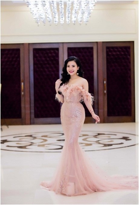 chan dung nguyen thu trang ba chu dinh nghi an san xuat va tieu thu lo my pham gia 11 ty dong