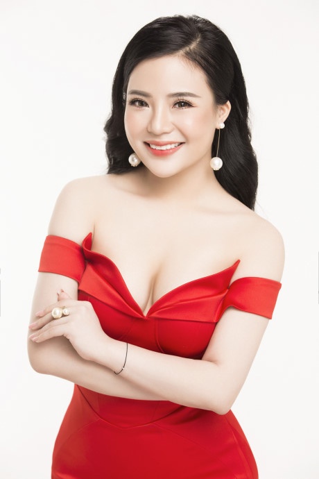 chan dung nguyen thu trang ba chu dinh nghi an san xuat va tieu thu lo my pham gia 11 ty dong