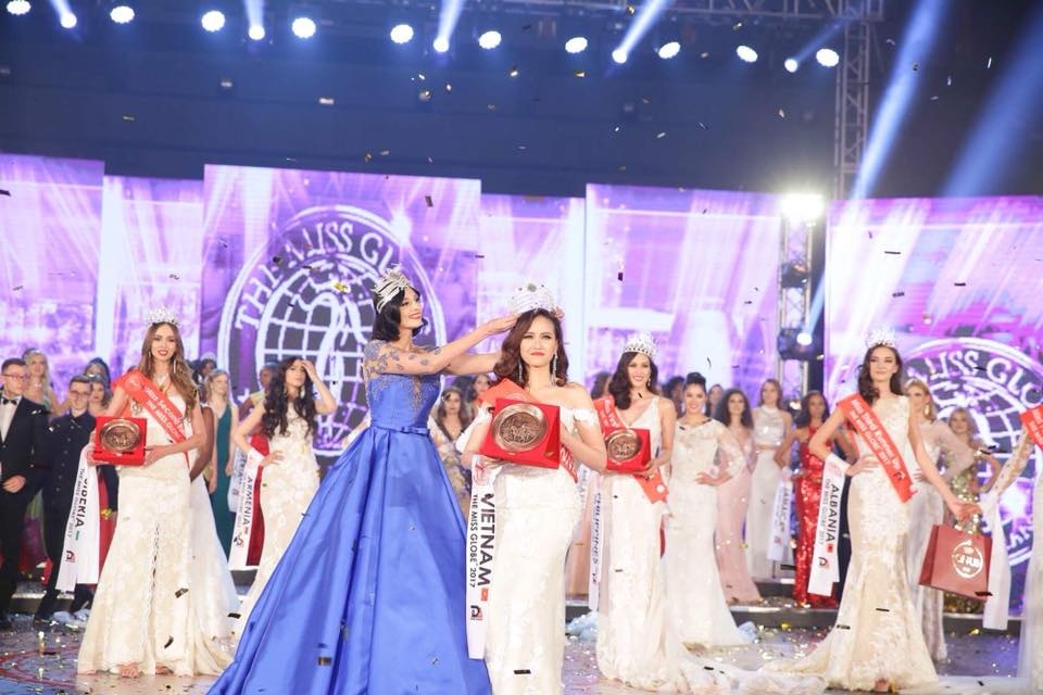 sau dang quang miss globe khanh ngan tiet lo dieu bat ngo ve bai hat my vietnam