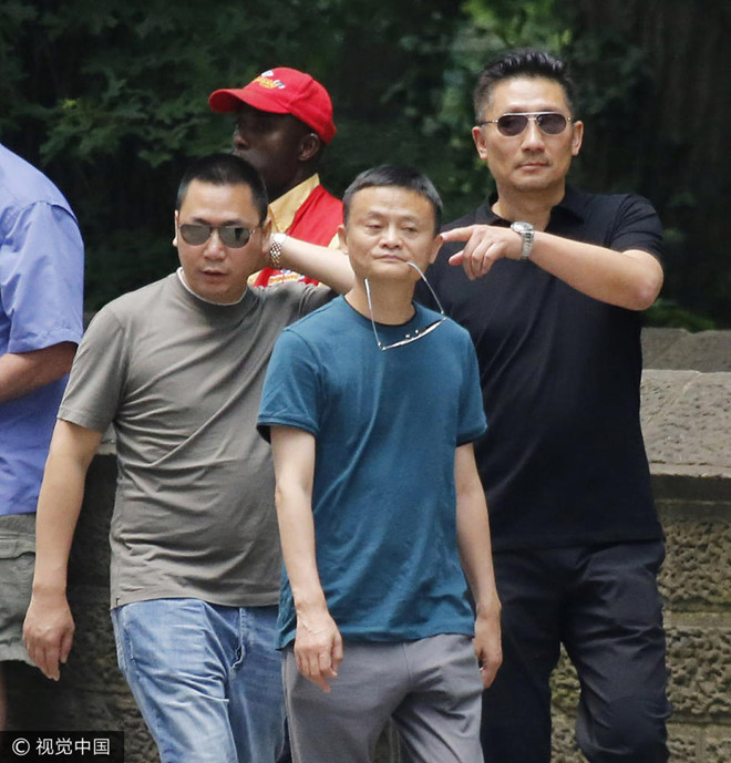 trieu vy va khoi tai san gan mot ty usd
