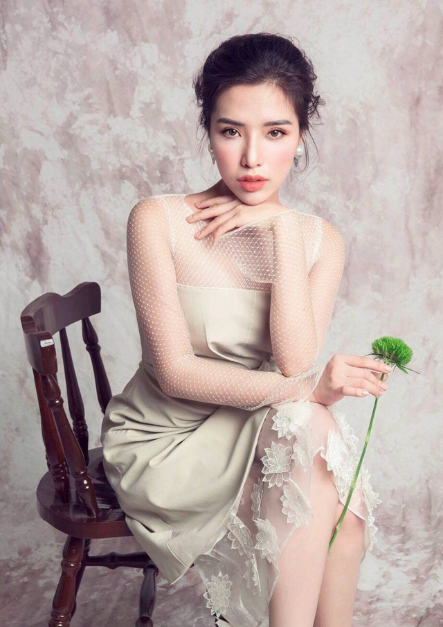a hau khanh phuong ba me tung danh khong cho toi di thi hoa hau