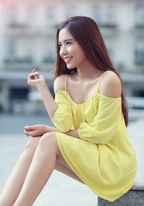 a hau khanh phuong ba me tung danh khong cho toi di thi hoa hau