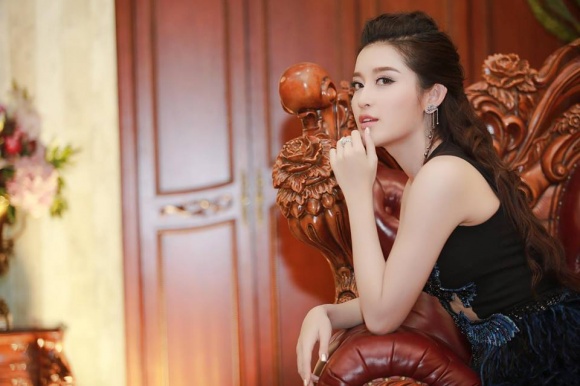 sao viet ram ro dong vien do my linh truoc dem chung ket hoa hau the gioi 2017
