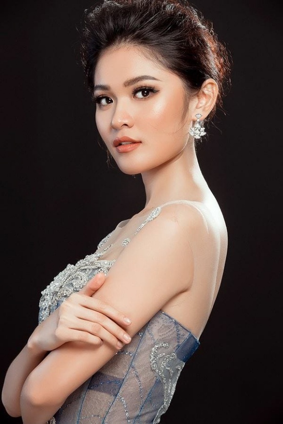 sao viet ram ro dong vien do my linh truoc dem chung ket hoa hau the gioi 2017