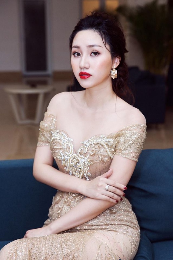 sao viet ram ro dong vien do my linh truoc dem chung ket hoa hau the gioi 2017