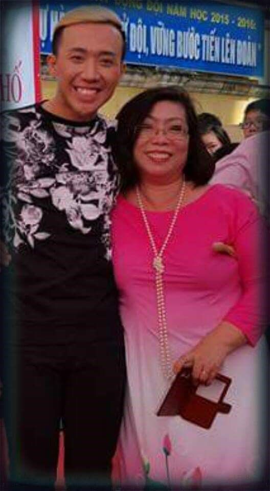 tran thanh day dut vi khong the ve tham co giao cu dip 2011 vi ket lich dien