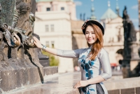 co gai trung hoa luong bich huu nhieu bien co ve tinh duyen su nghiep