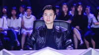 quoc thien hoa hau nguoi dep di hat da phan deu la tham hoa