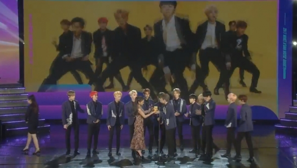 khoanh khac khien fan viet tu hao nhat tai mama 2017 thuoc ve thu minh