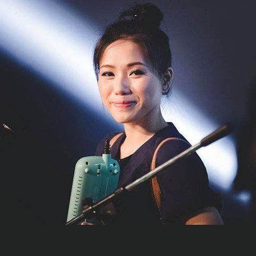 nhung nu ca si tre hat live khien ai cung phai nguong mo