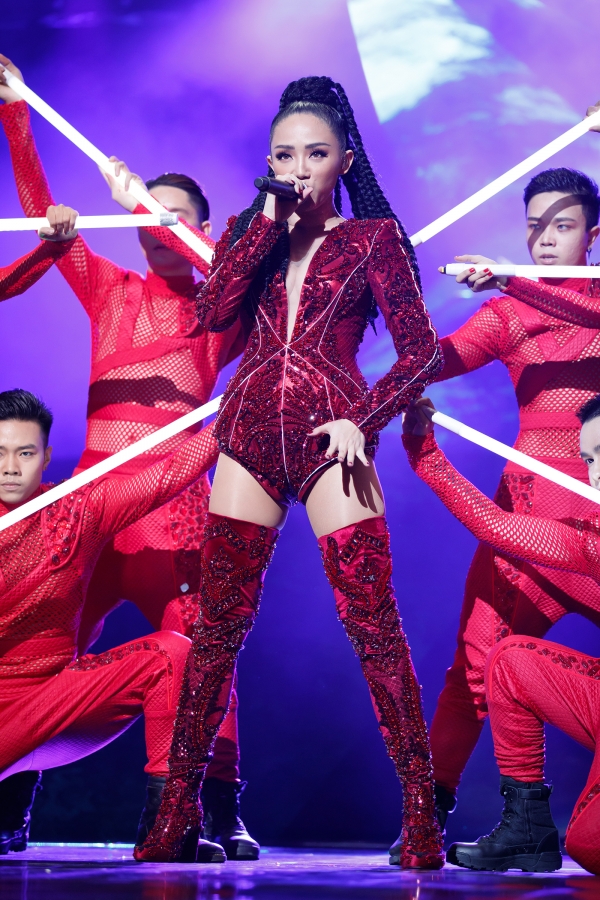 ai cung can cot moc nhung khong phai sao viet nao cung may man co dat o mama nhu toc tien