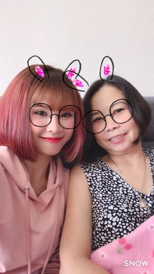 Sau đám cưới, Khởi My bất ngờ 'cắt phăng' mái tóc dài 'thần thánh' sau dam cuoi khoi my bat ngo cat phang mai toc dai than thanh