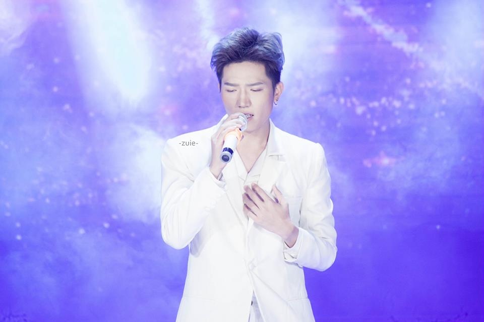 anh tu the voice du theo phong cach nao thi minh van se giu do dien von co