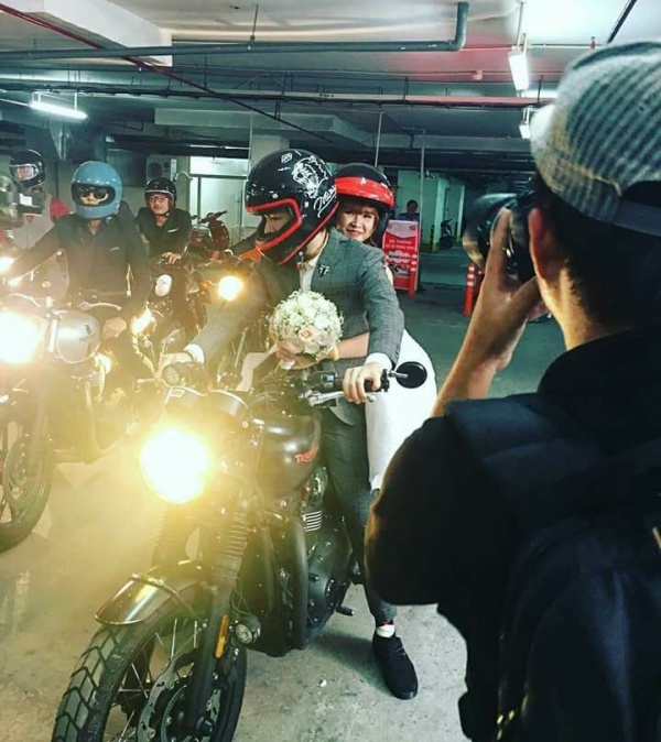 cuoi nam sao viet thi nhau choi troi de the hien dang cap