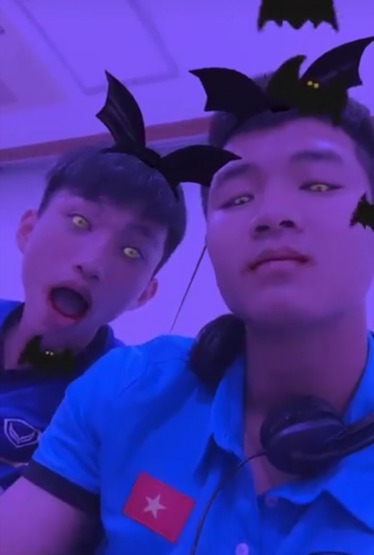 ai cung hoa trang thanh ma quy dem halloween chi rieng chi pu va tang thanh ha nguoc loi
