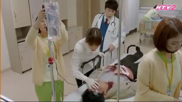 Hậu duệ Mặt trời Việt Nam tập 37 và 38: Duy Kiên 'dằn mặt' giám đốc bệnh viện hau due mat troi viet nam tap 37 va 38 duy kien dan mat giam doc benh vien