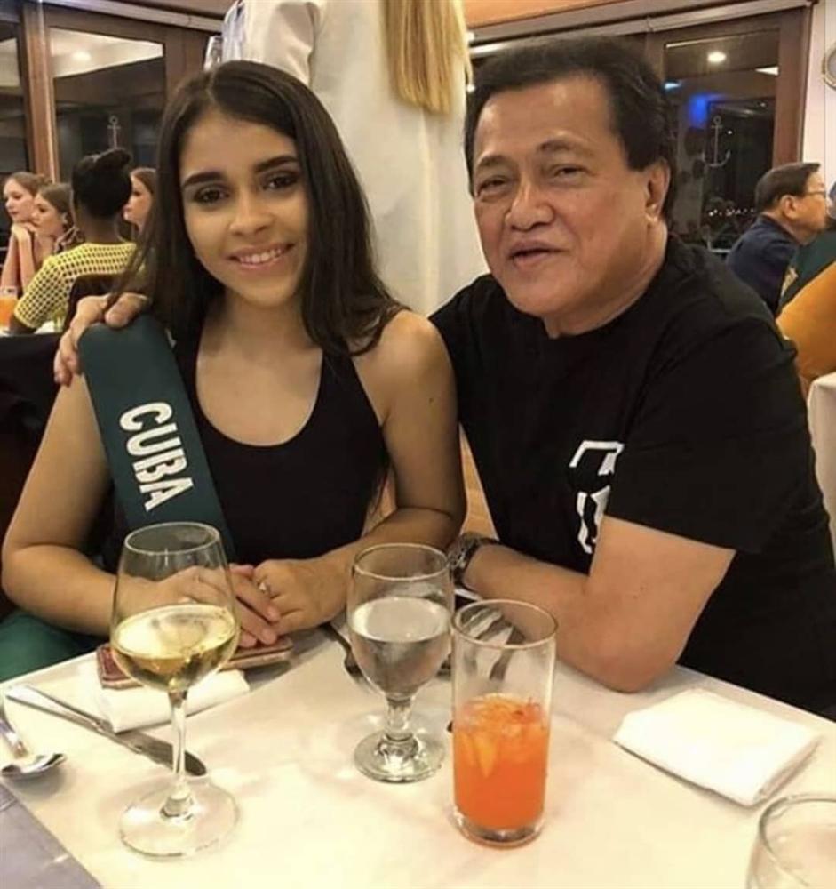 lo chan dung nha tai tro hoa hau trai dat 2018 ga gam thi sinh quan he tinh duc doi lay vuong mien