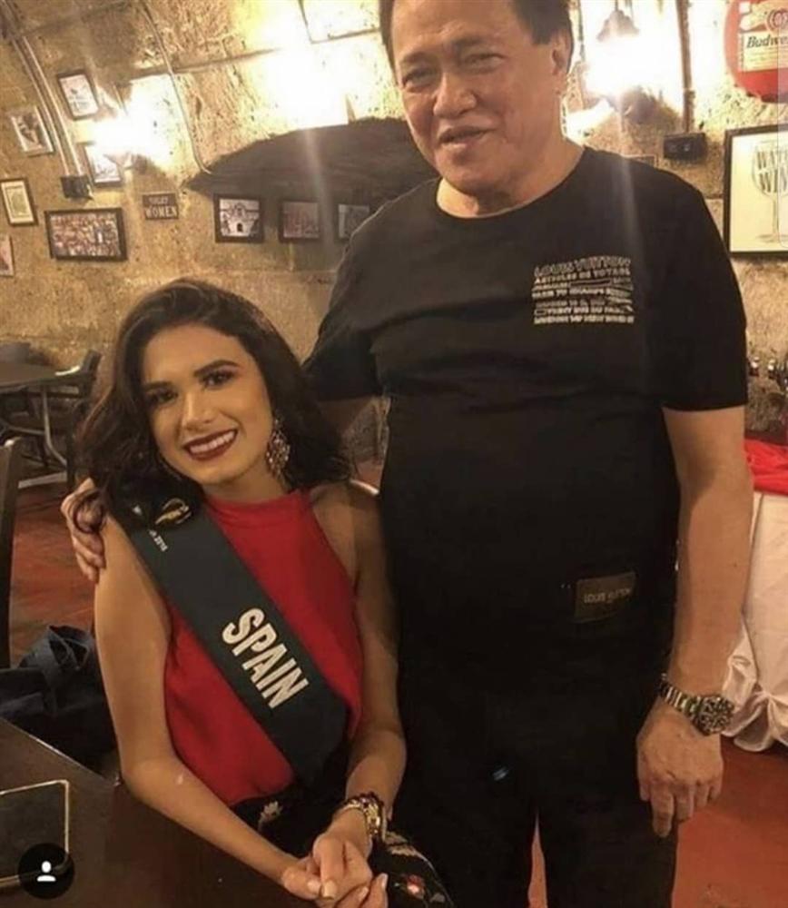 lo chan dung nha tai tro hoa hau trai dat 2018 ga gam thi sinh quan he tinh duc doi lay vuong mien
