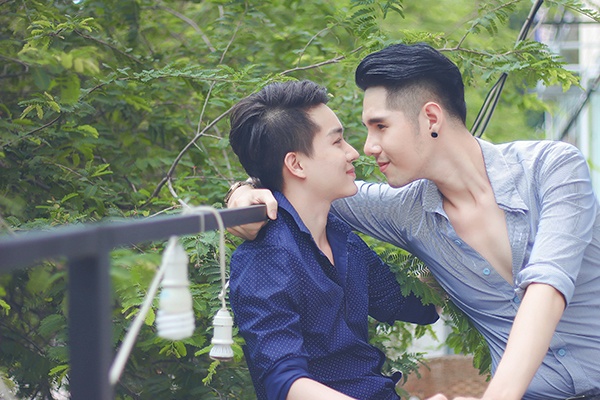 cau chuyen buon phia sau tinh yeu dep cua khang le va nguyen anh