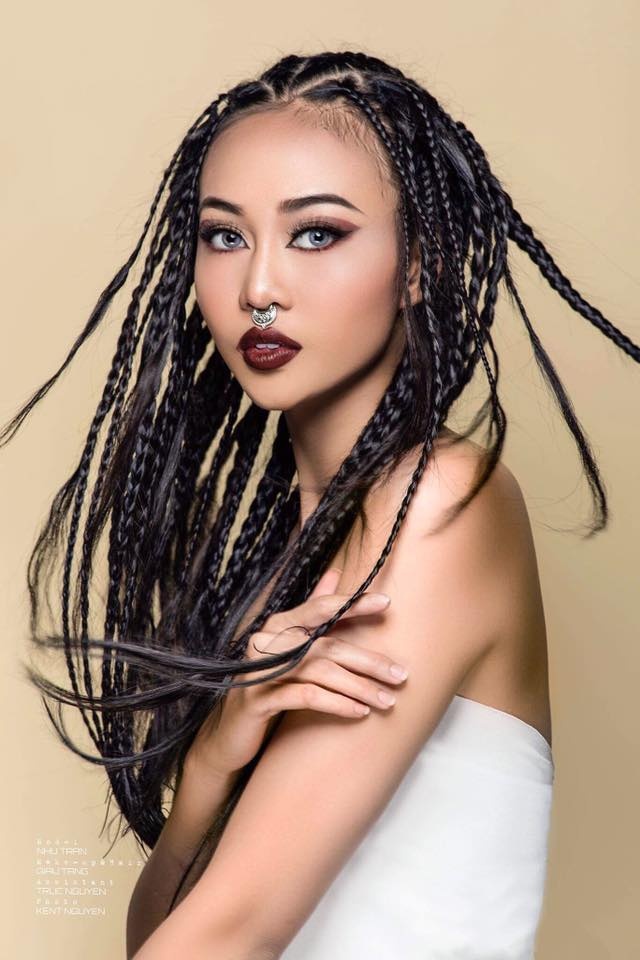 tuyet nhu the face cam thay kho de doi dien voi su that rang minh bi loai boi bella