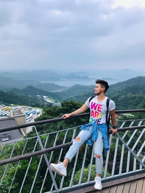 than hinh chuan mien che cua anh chang thuoc gioi tinh thu 3 trong nguoi ay la ai tap 4