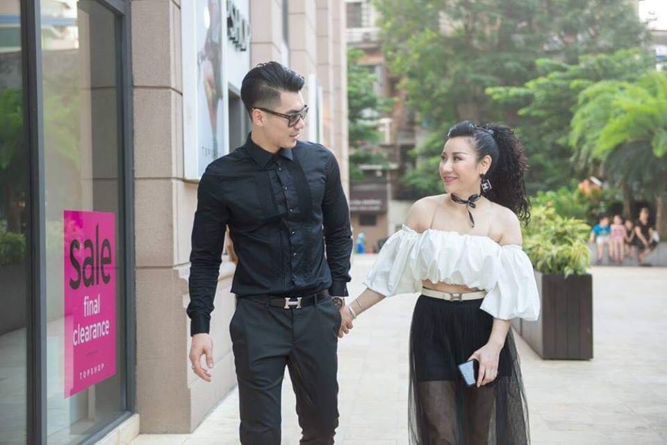 nhung thong tin cuc ky hiem hoi ve nu doanh nhan vua tro thanh vo a vuong truong nam thanh lon hon chong 15 tuoi