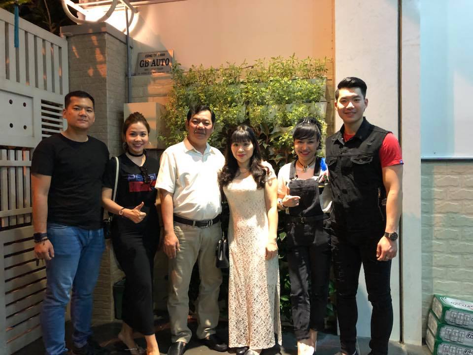 nhung thong tin cuc ky hiem hoi ve nu doanh nhan vua tro thanh vo a vuong truong nam thanh lon hon chong 15 tuoi