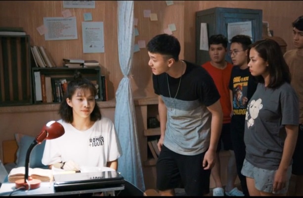chay tron thanh xuan tap 1 huynh anh nghi luu de ly la ke trom cap