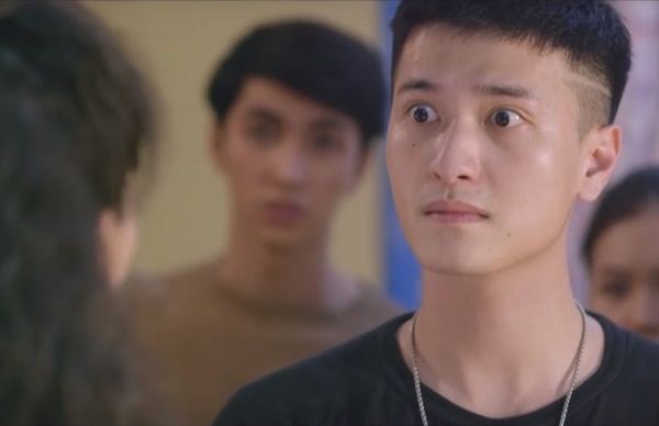 chay tron thanh xuan tap 2 phi thach dau an de bao ve vy