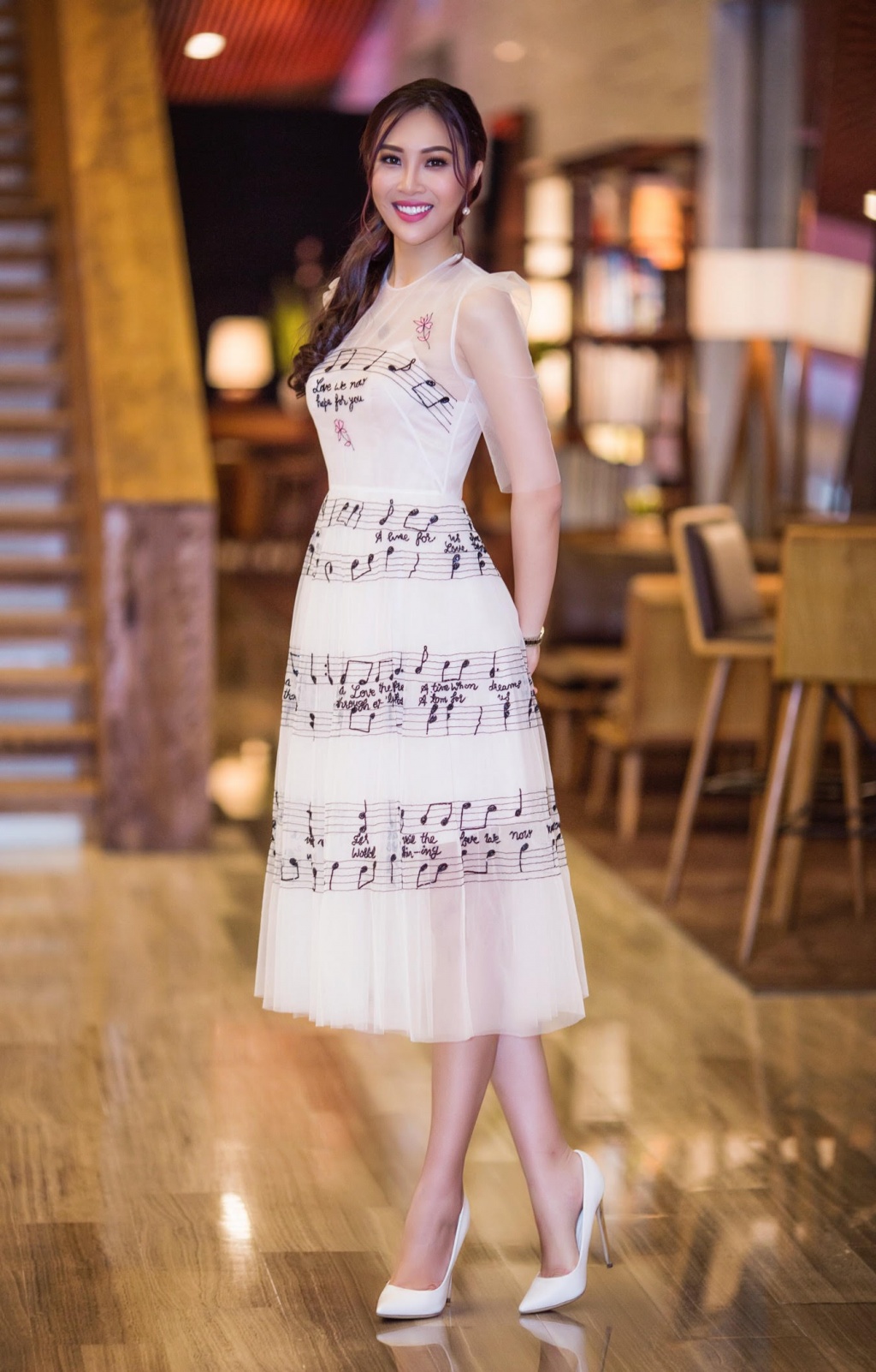 dieu ngoc my nhan vao bep ban than cam nhan duoc dau bep hoang nhan rat quy men minh