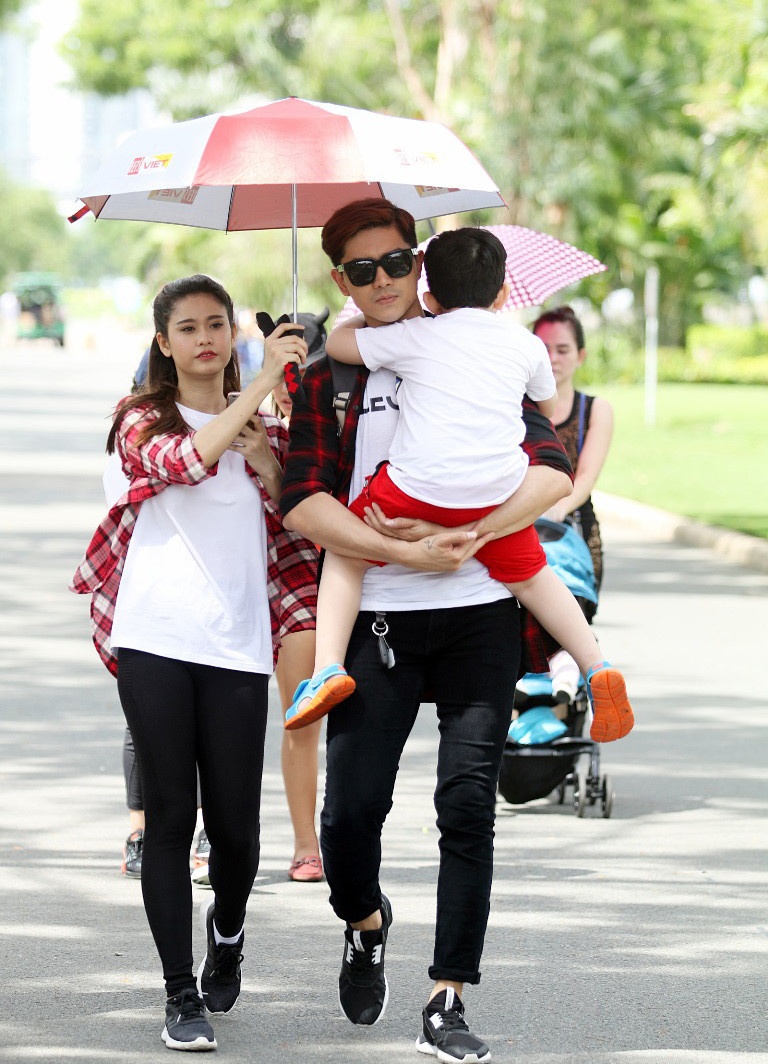 truoc khi lo anh than mat binh minh truong quynh anh va tim da co nhung giay phut dang ghen ty