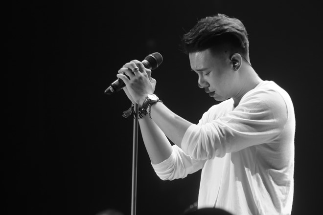 dong hung 5 nam ai goi gi cung hat khong dam mua ao moi