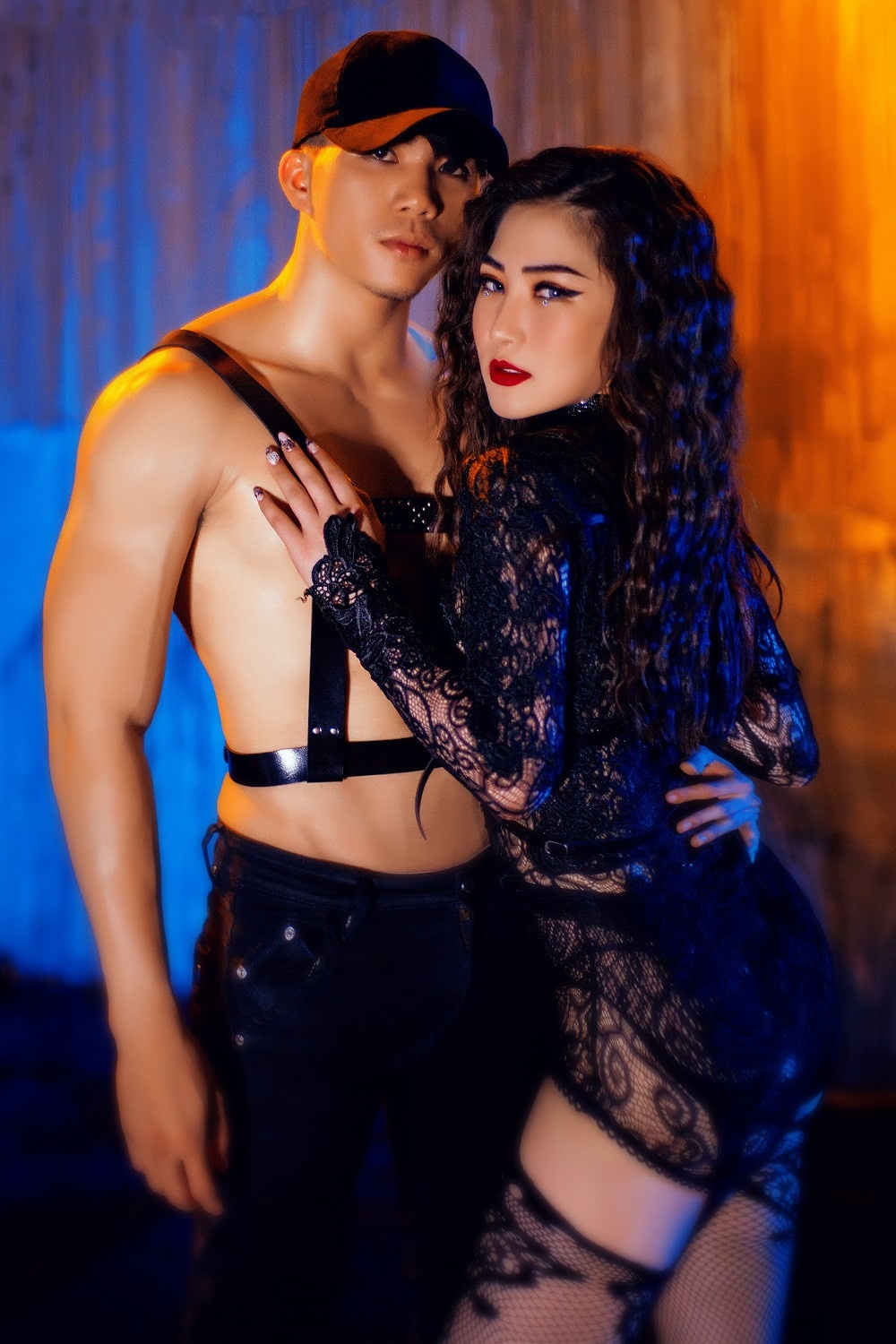 khong rieng chi pu loat sao viet da chieu dai fan bang ca khuc moi trong 5 ngay qua