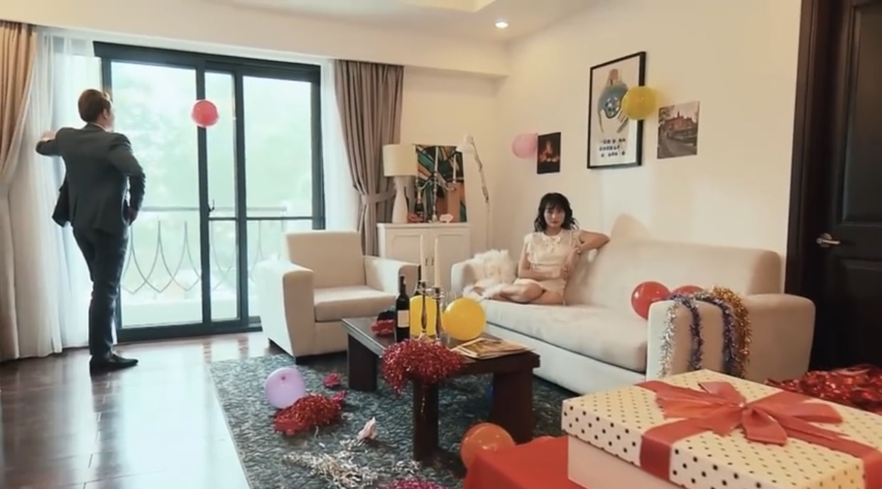 hot thuong thuc happy new year phien ban song chung voi me chong va nguoi phan xu