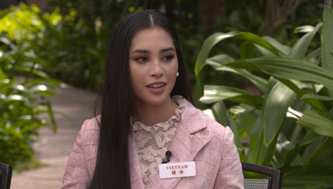 tieu vy truot top 20 phan thi thuyet trinh doi dau