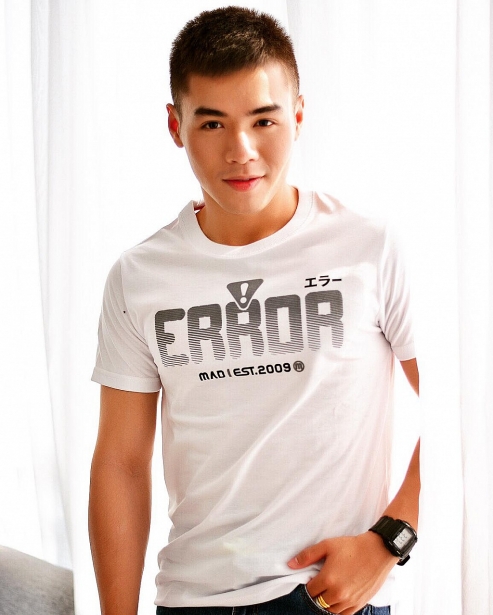 nu cuoi toa nang va than hinh vam vo cua anh chang gioi tinh thu 3 trong nguoi ay la ai tap 5