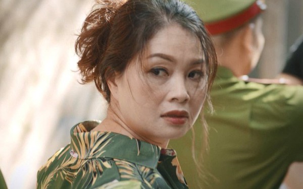Bà mẹ cay nghiệt trong phim 'Chạy trốn thanh xuân' - đoạn trường phận gái 12 bến nước ba me cay nghiet trong phim chay tron thanh xuan doan truong phan gai 12 ben nuoc