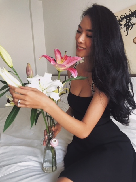 than hinh quyen ru cua co giao yoga maria cao trong phim gai gia lam chieu 2