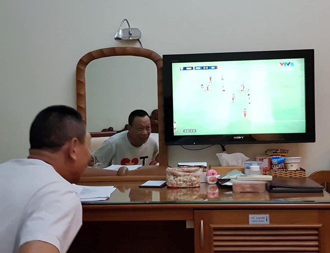 nghe si viet xin dung trach phi bang va vui dap ha duc chinh