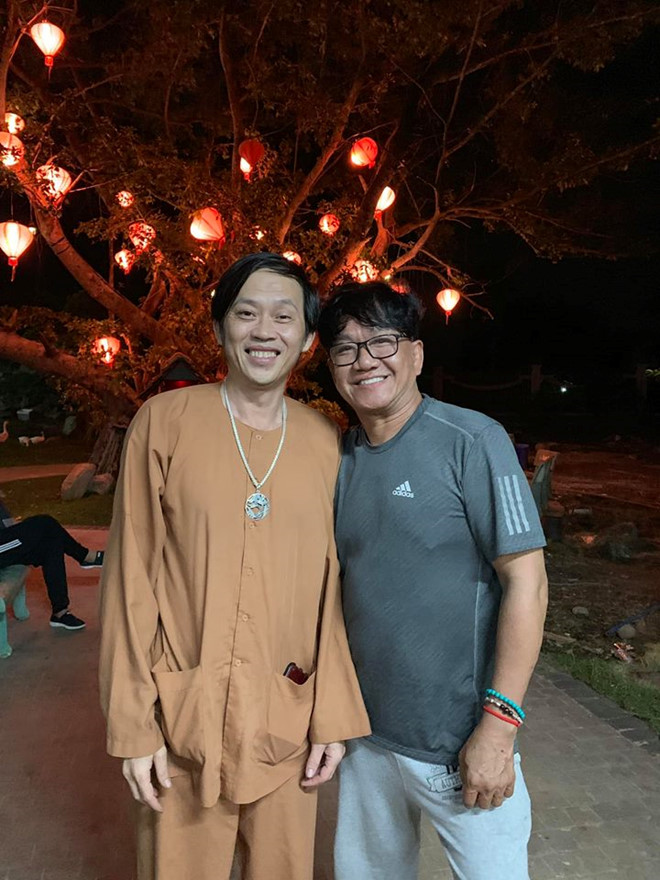 tran thanh ngoc huyen du sinh nhat hoai linh o nha tho to