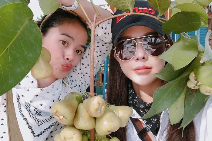 Những mỹ nhân showbiz nhìn giống chị em bởi đôi môi tều như đúc từ một khuôn nhung my nhan showbiz nhin giong chi em boi doi moi teu nhu duc tu mot khuon