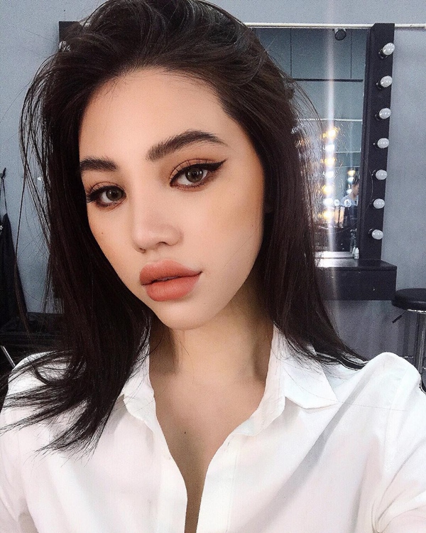 Những mỹ nhân showbiz nhìn giống chị em bởi đôi môi tều như đúc từ một khuôn nhung my nhan showbiz nhin giong chi em boi doi moi teu nhu duc tu mot khuon