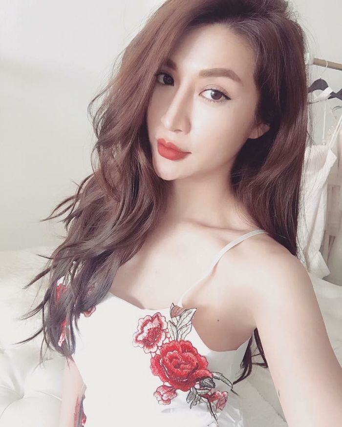 Những mỹ nhân showbiz nhìn giống chị em bởi đôi môi tều như đúc từ một khuôn nhung my nhan showbiz nhin giong chi em boi doi moi teu nhu duc tu mot khuon