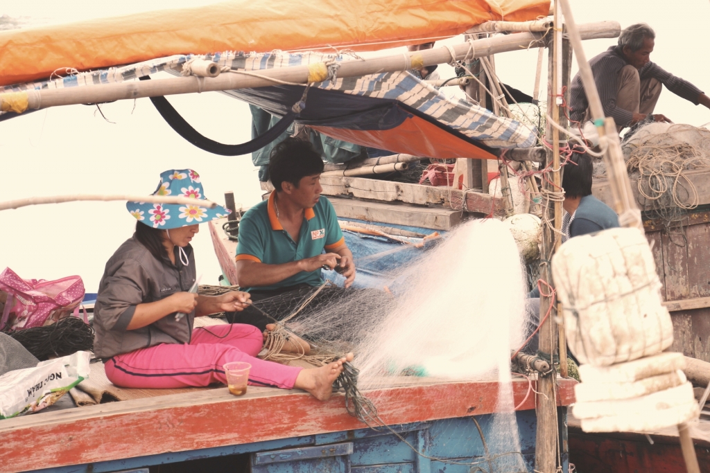 buon vui nhung manh doi coi bien la nha thuyen la la giuong
