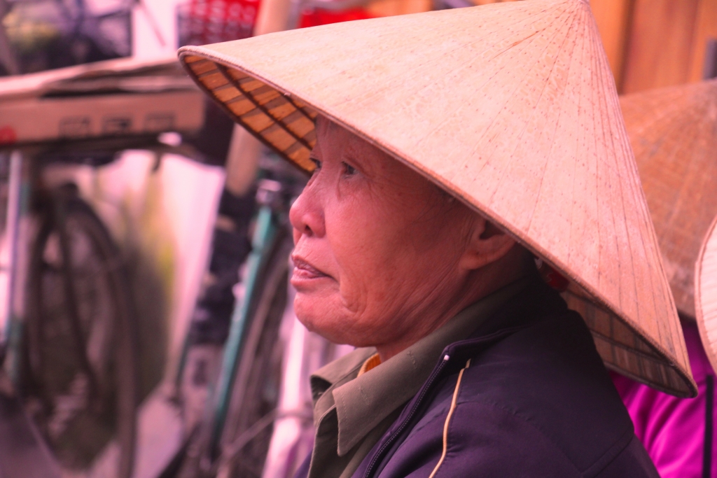 ha tinh tet buon voi nhung phan doi xa bien len can muu sinh